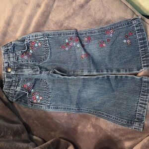 Vintage OshKosh B’gosh flower embroidered denim flared baby jeans 3T